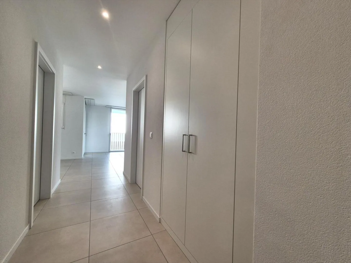 2.5 Room Apartment - Photo 4 of 7