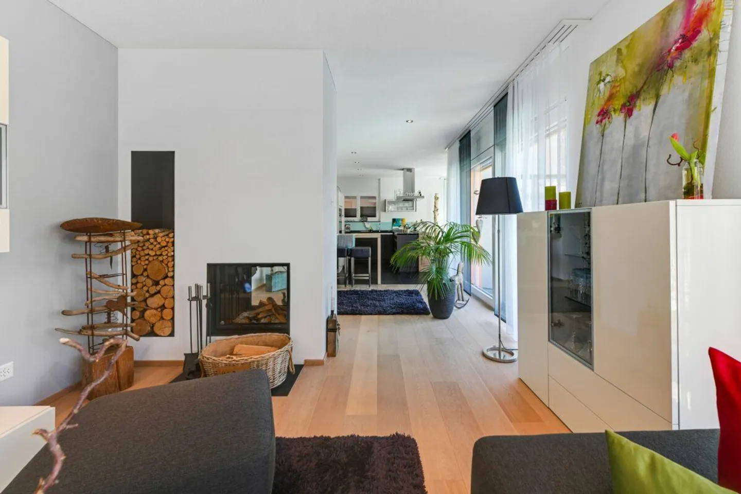 Esperienza abitativa moderna con vista - Casa unifamiliare con piscina, idillio da giardino e vista panoramica - Foto 10 di 28