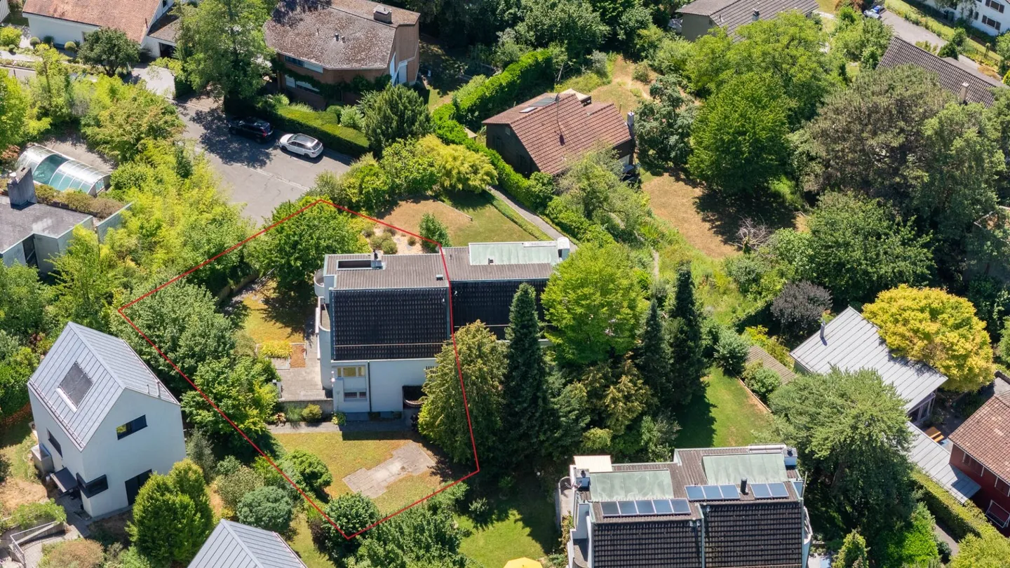 Grosszügiges 6.5 Z' Architektenhaus mit viel Platz, Garten und Potenzial - Photo 11 of 13