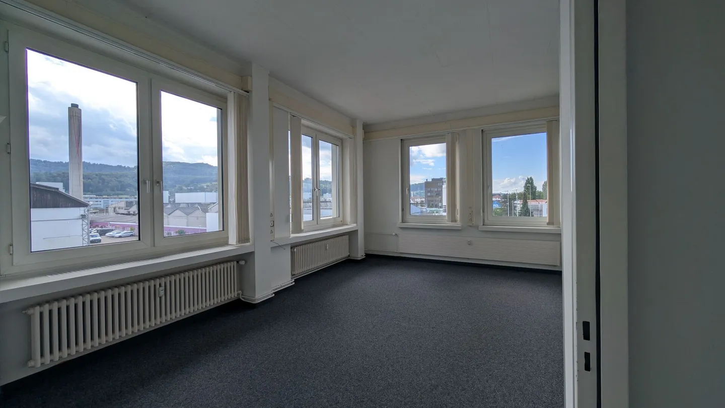 Spacious office space for rent in the West administrative building of the Buss area - Photo 5 of 10