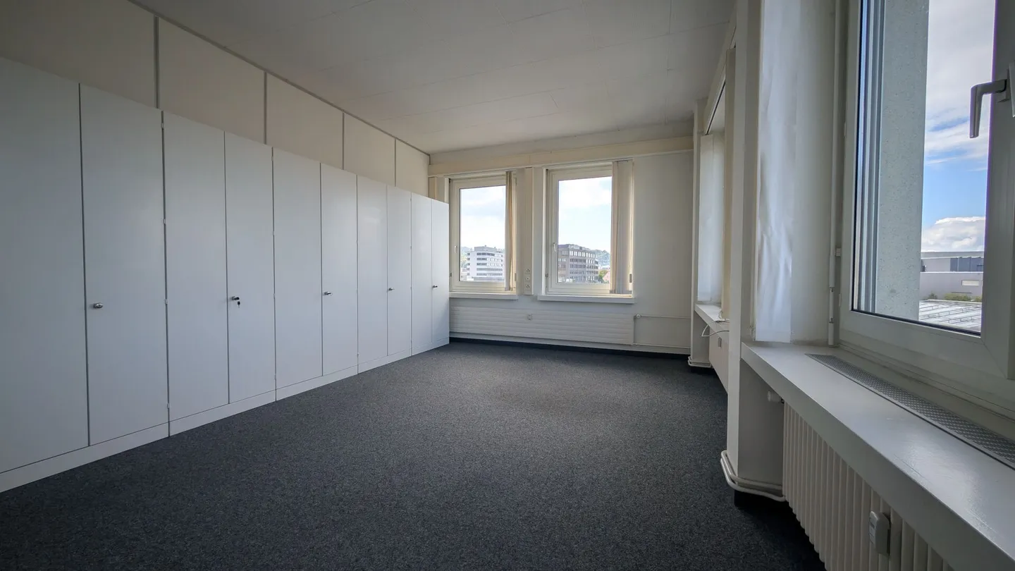 Spacious office space for rent in the West administrative building of the Buss area - Photo 6 of 10