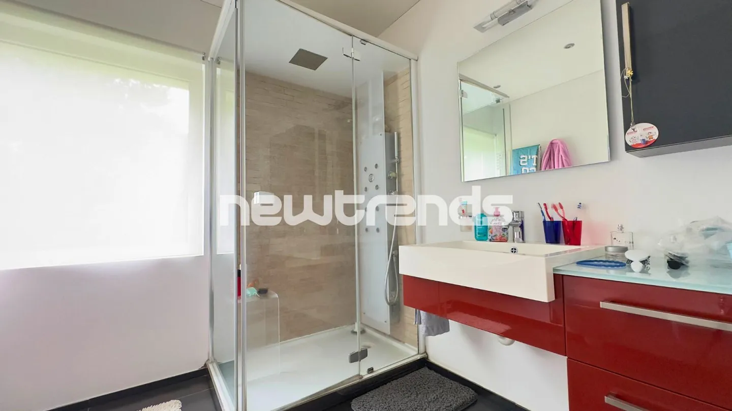 Breganzona – 6.5-room villa with private garden and total privacy - Photo 12 of 26