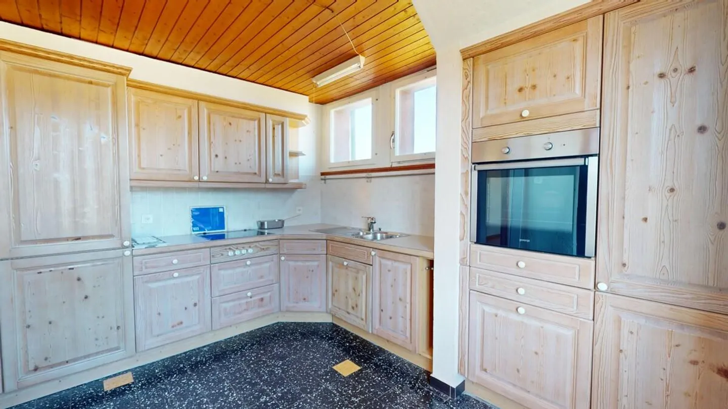 Grosszügiges Ein- bis Zweifamilienhaus an perfekter Familienlage - Photo 10 sur 15