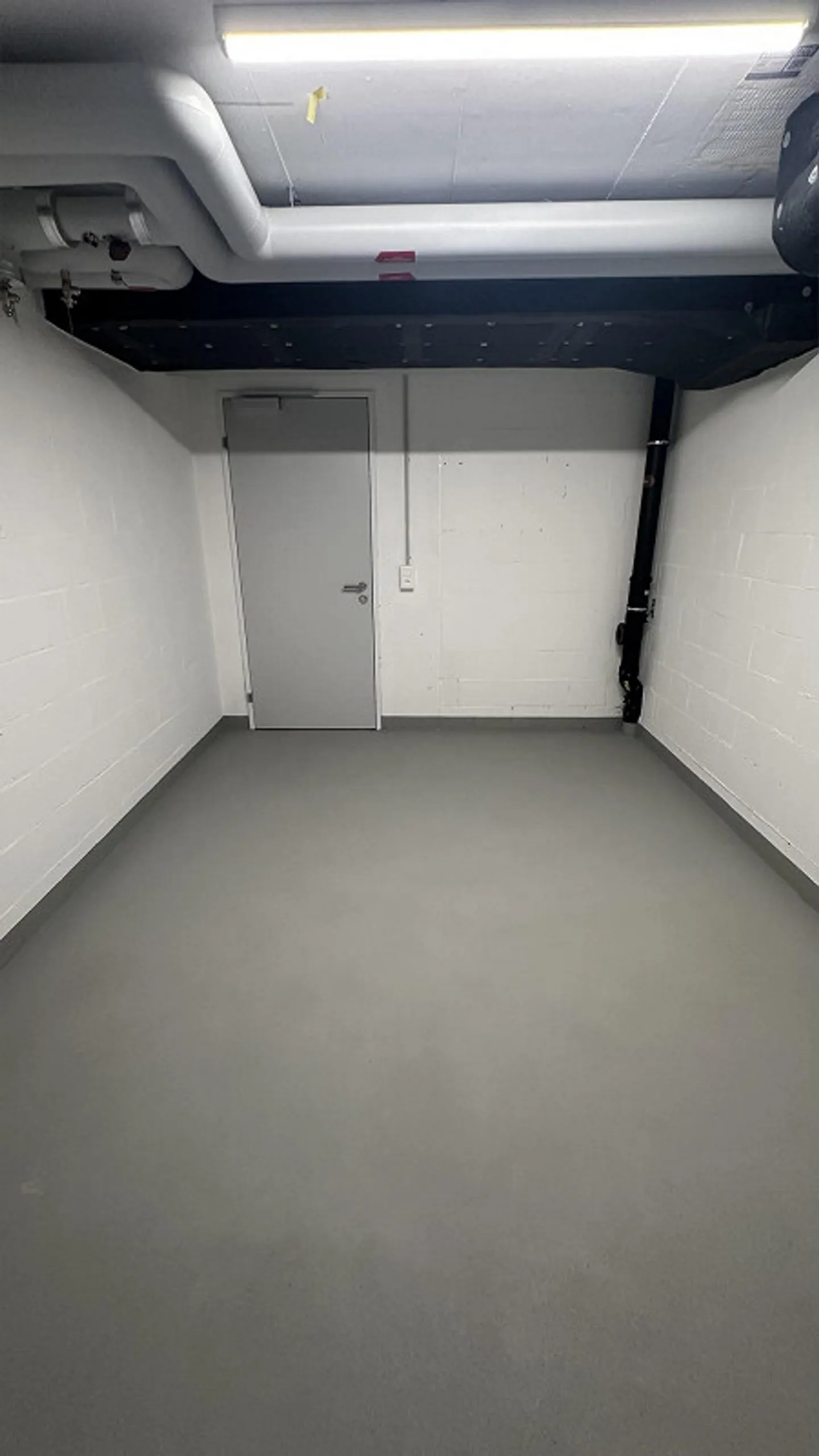 Spazio di stoccaggio facilmente accessibile a Reinach AG - Foto 3 di 9