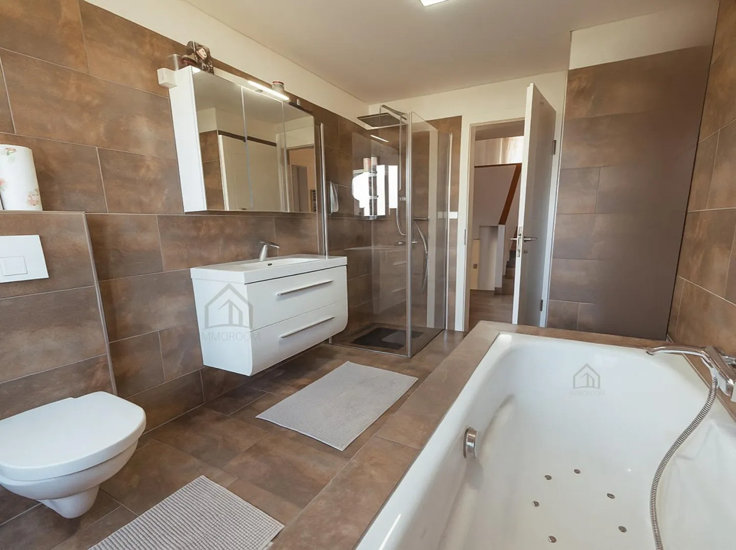 Traumhaftes Wohnen mit Pool, Wellness, Panoramasicht und Wald - Foto 15 von 27