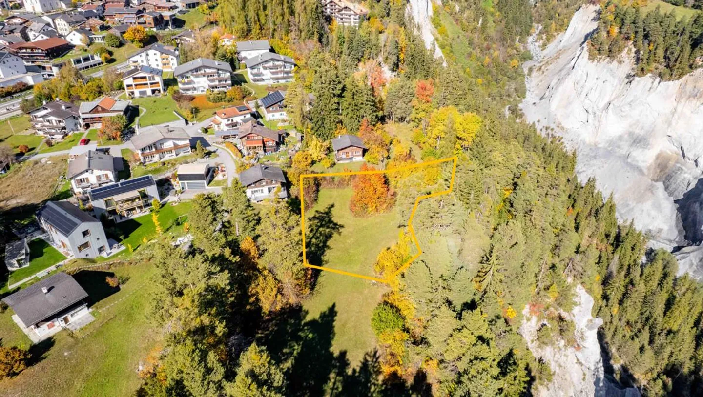 Sunny building land in a quiet forest edge location - Photo 1 of 4