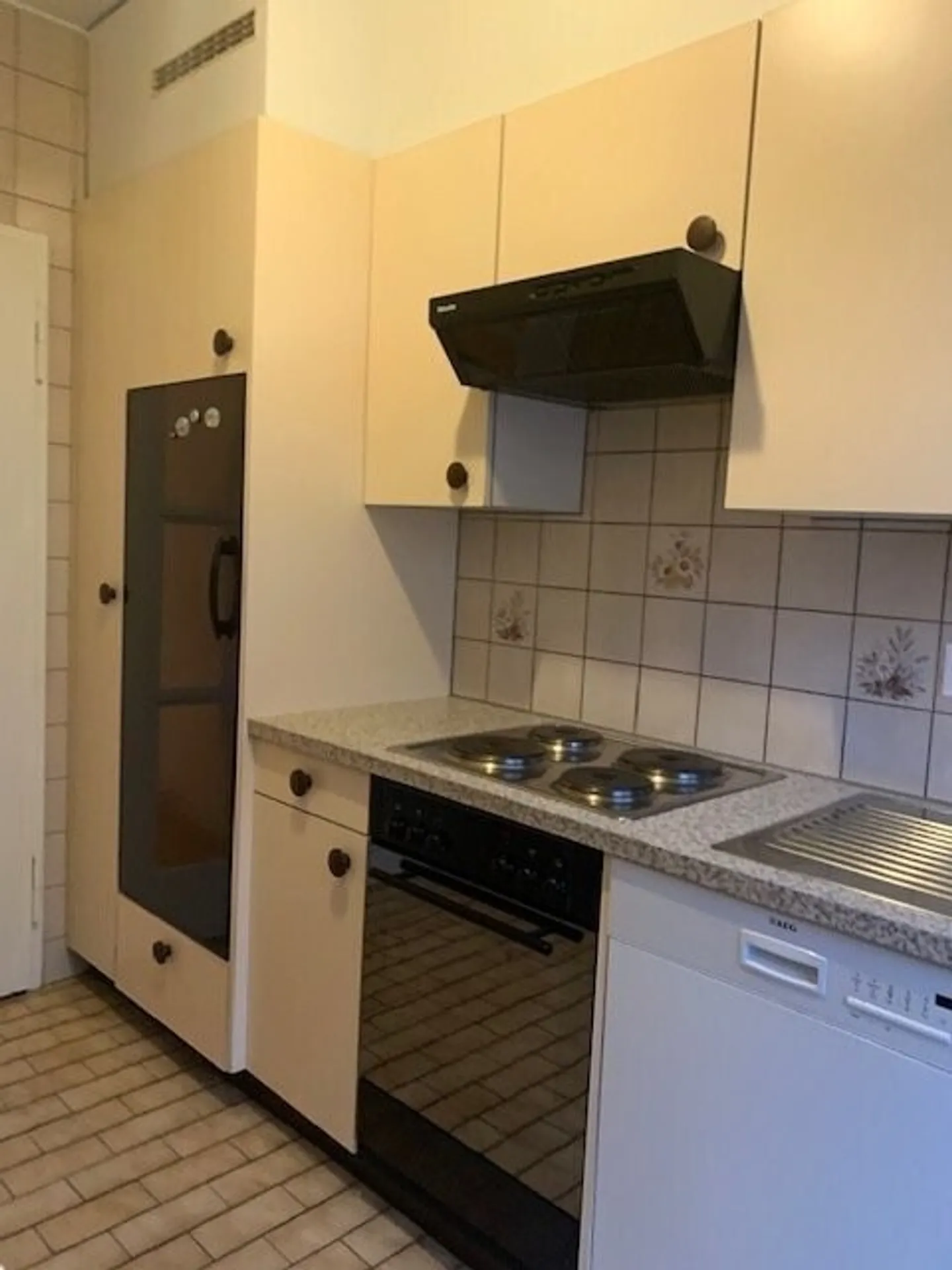 Beautiful 3.5-room apartment - Photo 3 of 8