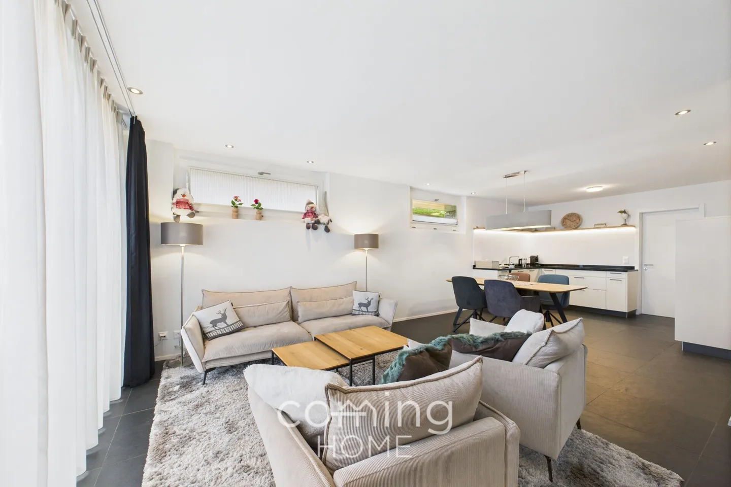 Riederalp: Exclusive 3-Room Oasis in Chalet Altishofen - furnished & ready to move in - Photo 3 of 15