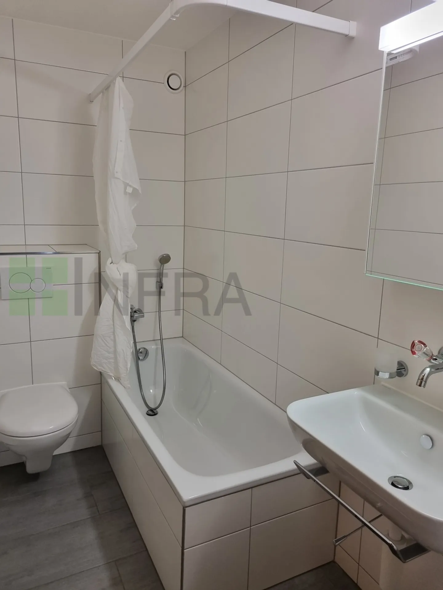 Apartment with 3.5 rooms on the 2nd floor - Photo 5 of 14