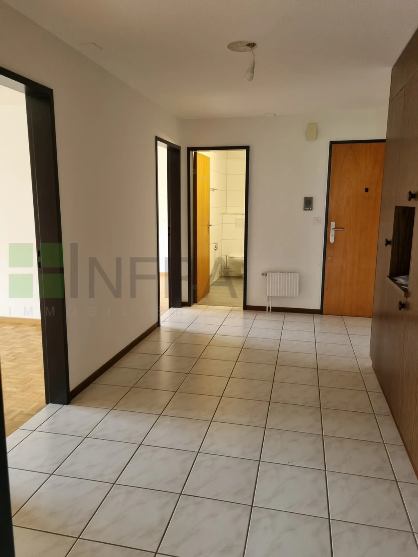 Apartment with 3.5 rooms on the 2nd floor - Photo 10 of 14