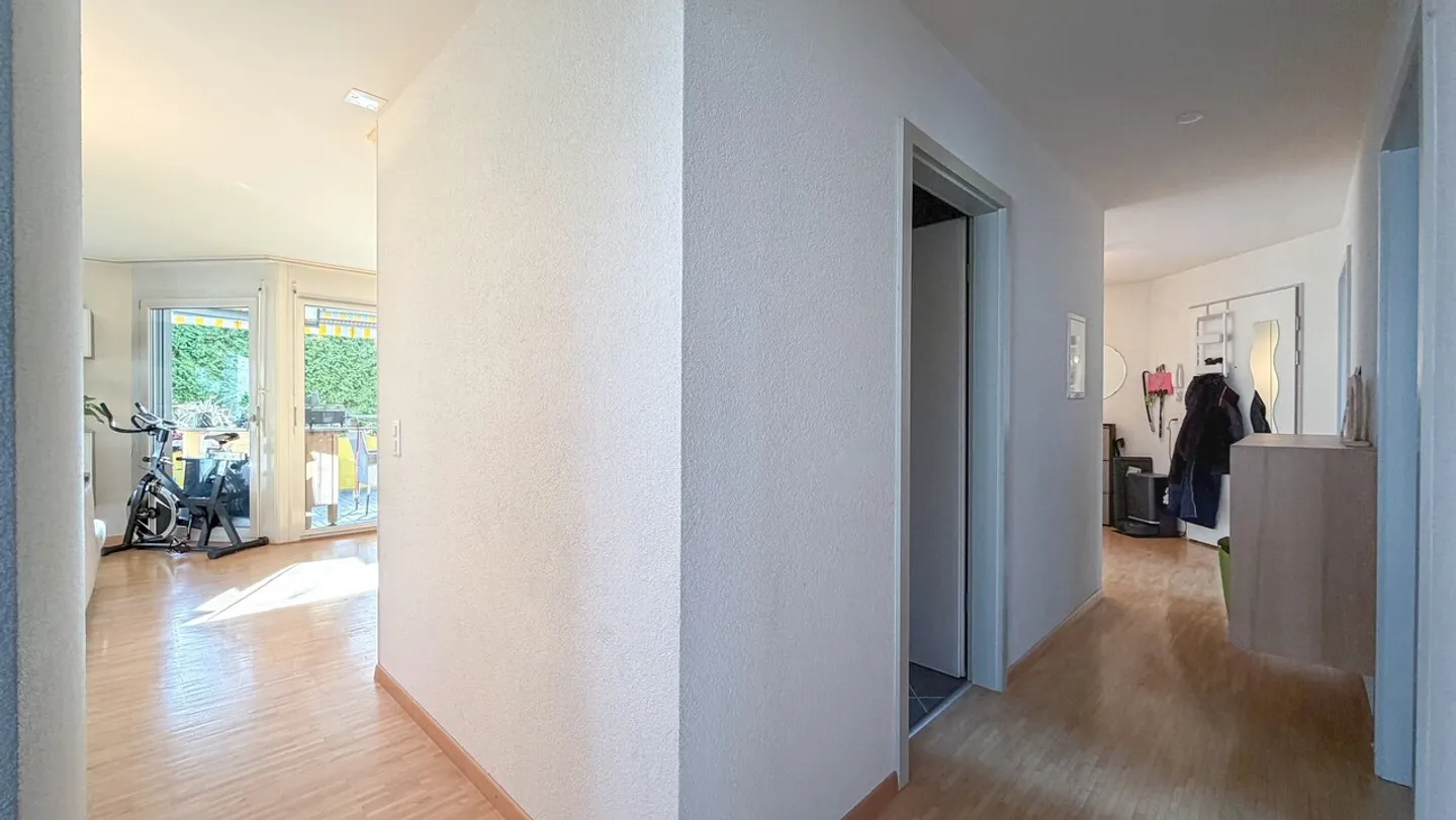 APPARTEMENT FAMILIAL 4.5P EN REZ DE JARDIN PROCHE TENNIS - LOT 04 - Photo 12 sur 28