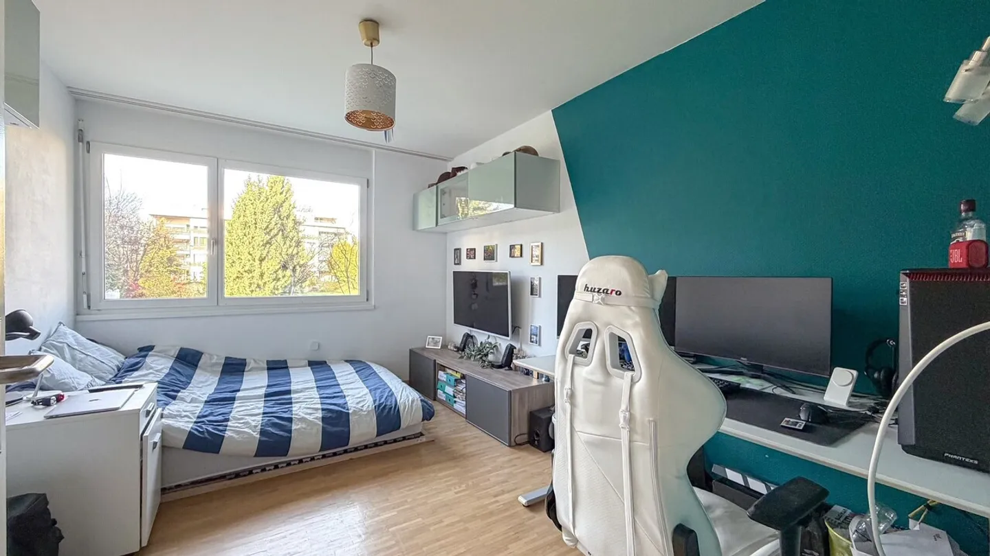 APPARTEMENT FAMILIAL 4.5P EN REZ DE JARDIN PROCHE TENNIS - LOT 04 - Photo 17 sur 28