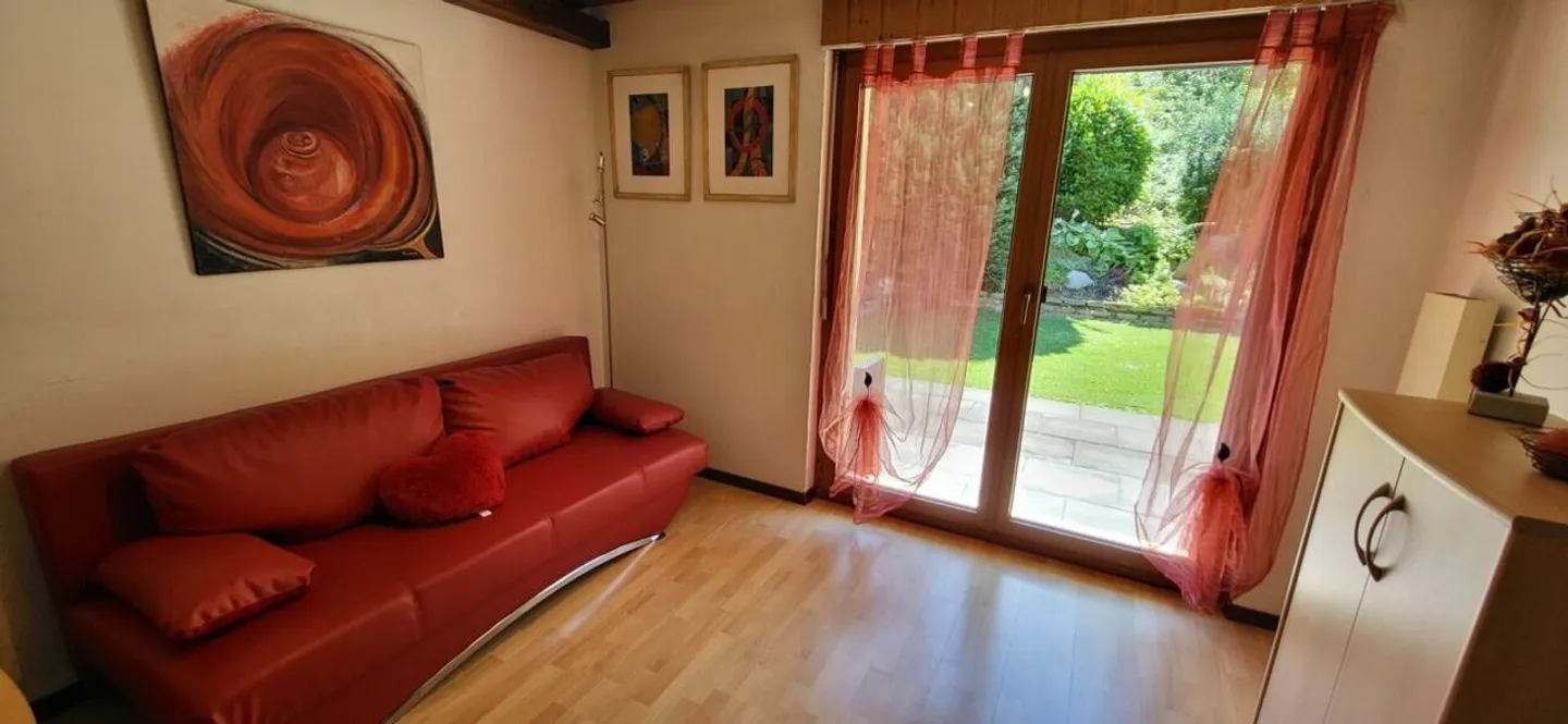 Propriété au caractère unique composée de 3 appartements - Photo 7 sur 34