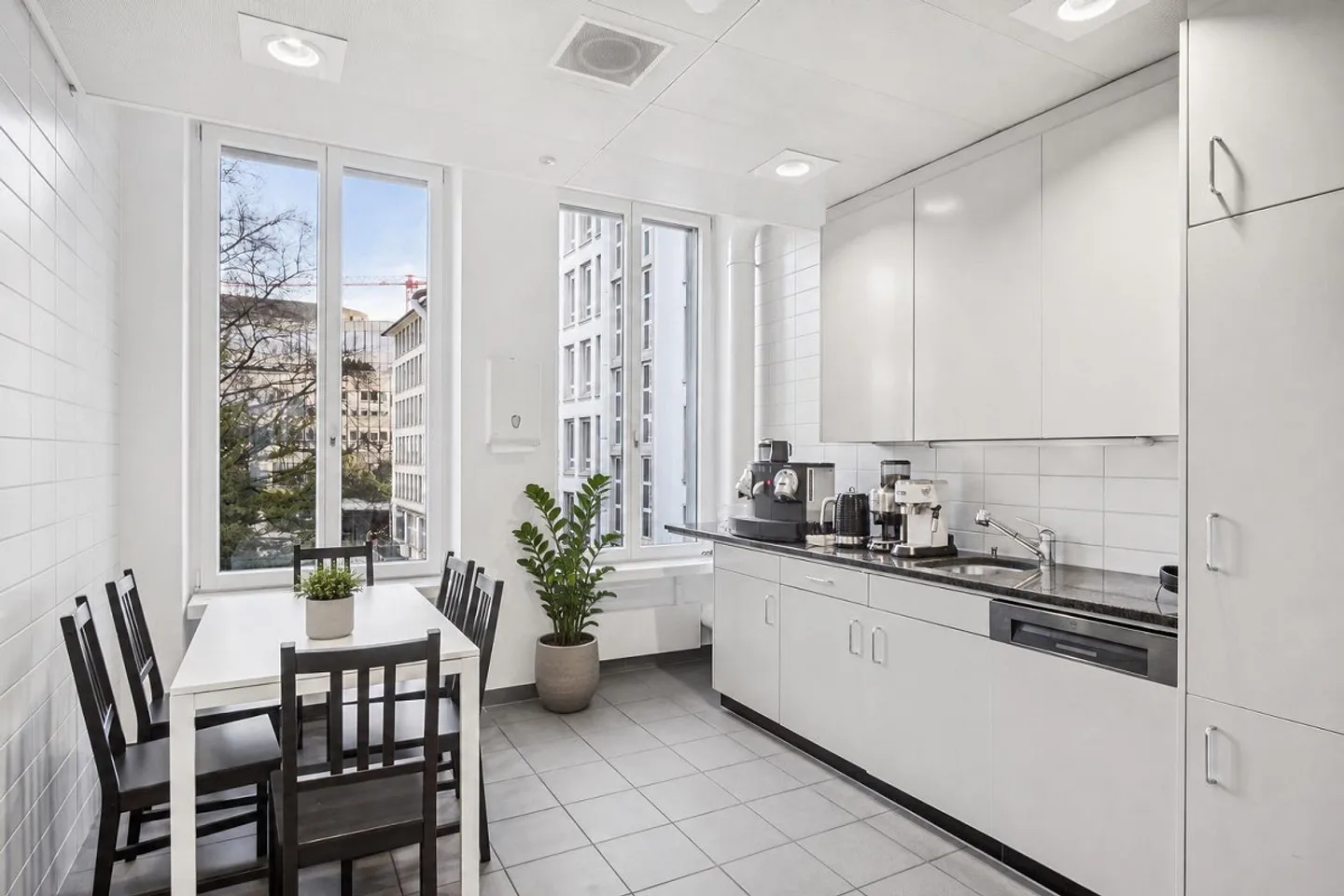 Plug & Play - Espace de bureau incluant le mobilier dans le CBD - Photo 6 sur 7