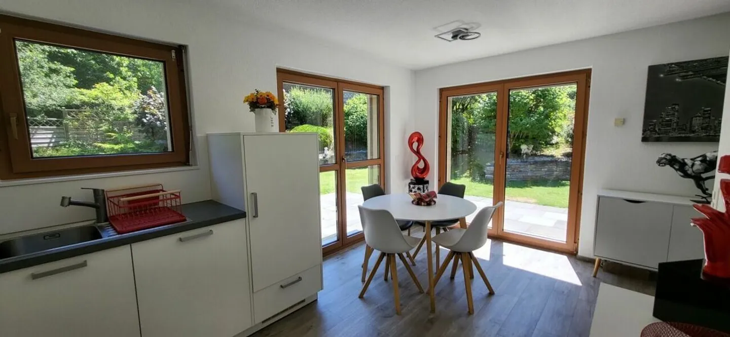 Propriété au caractère unique composée de 3 appartements - Photo 12 sur 34