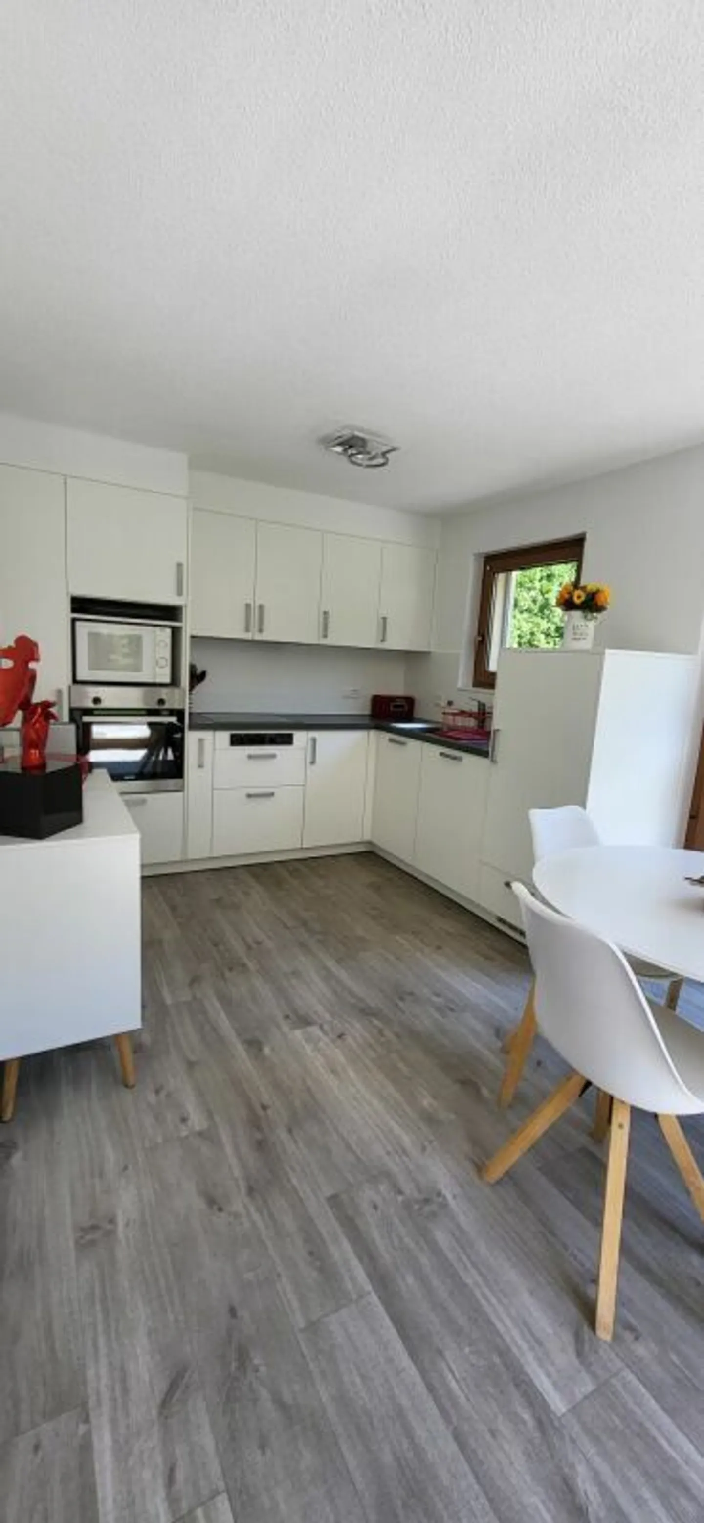 Propriété au caractère unique composée de 3 appartements - Photo 13 sur 34