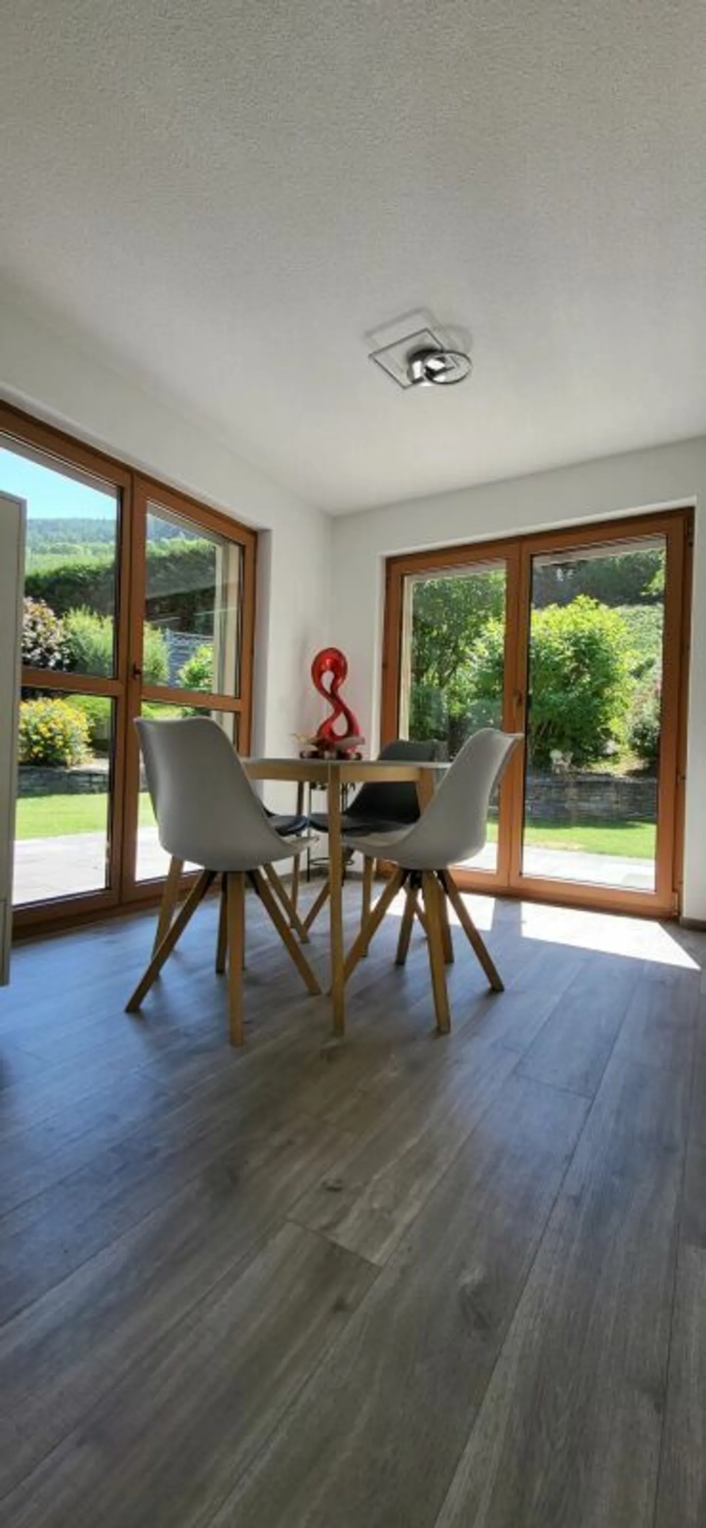 Propriété au caractère unique composée de 3 appartements - Photo 14 sur 34