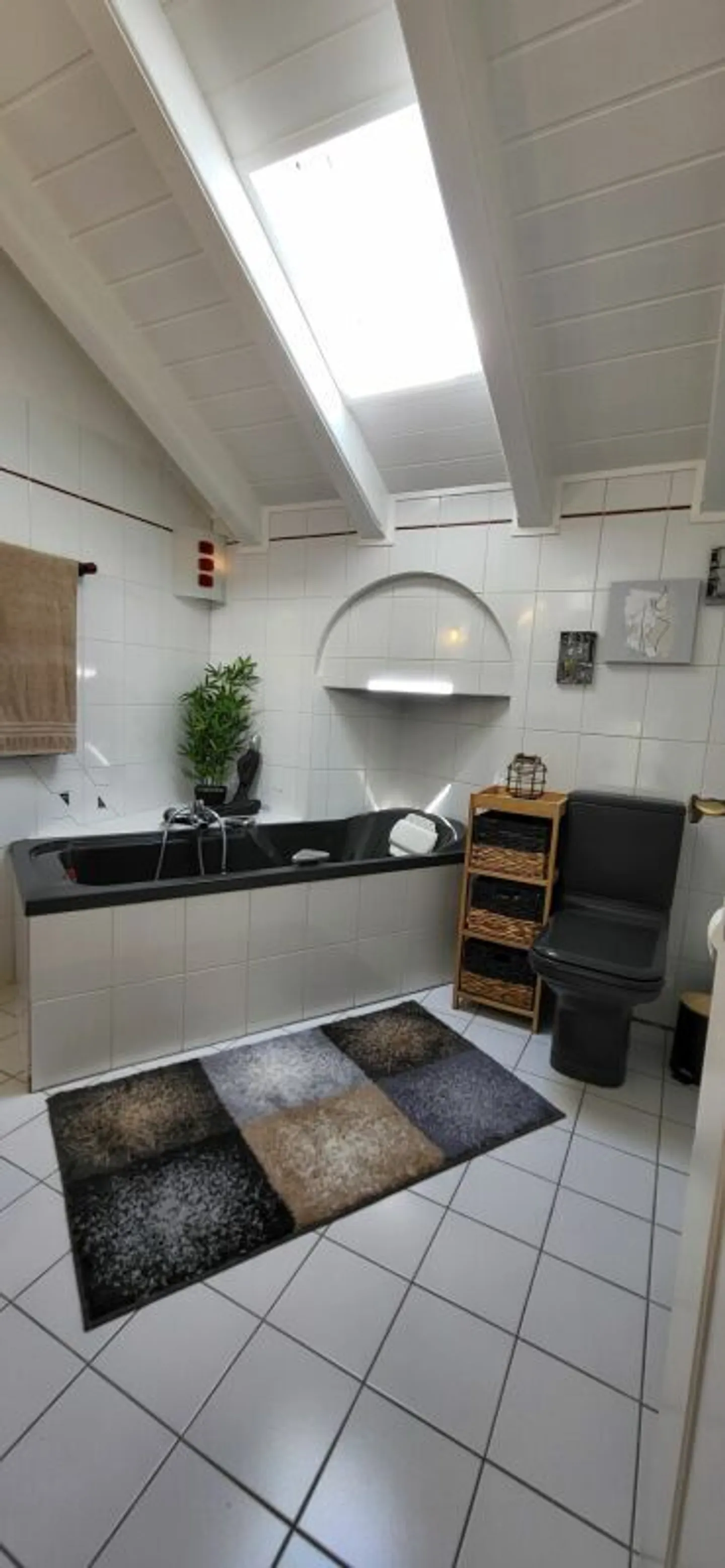 Propriété au caractère unique composée de 3 appartements - Photo 24 sur 34