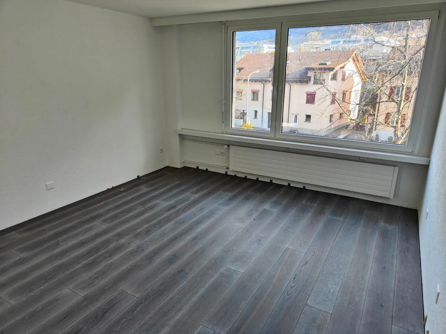 Stylish Living in the Popular Lacuna Quarter - Photo 20 of 22