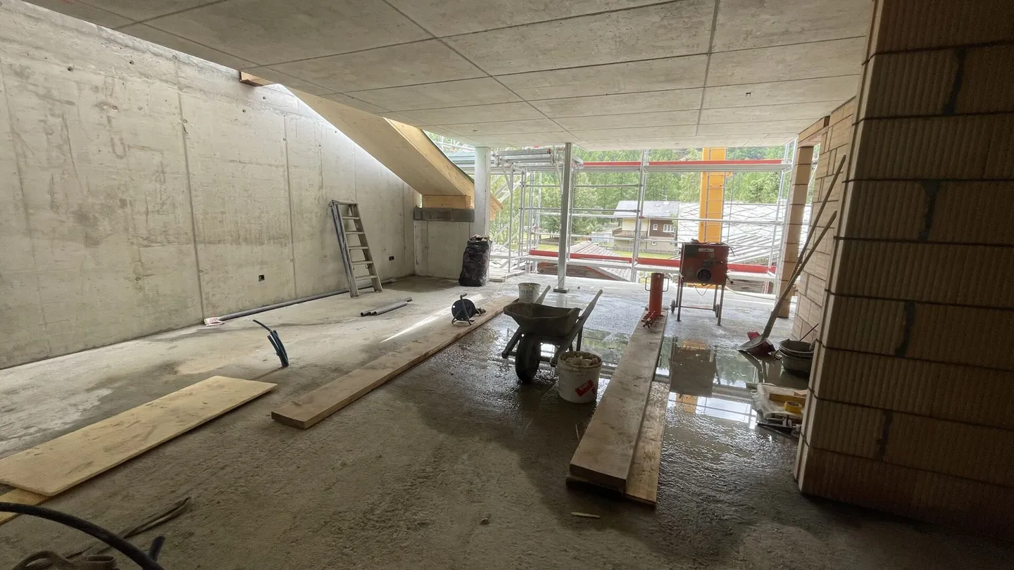 Neve Zen Lauinen Saas-Grund Nuova costruzione 2025 con il bus E senza cambi per l'Alpinexpress. Assicurati l'ultimo appartamento attico 4.5 con vista libera sul gruppo Mischabel. Riservato. - Foto 13 di 14