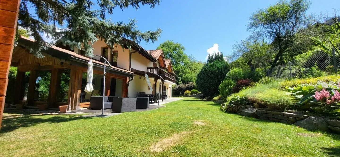 Propriété au caractère unique composée de 3 appartements - Photo 32 sur 34