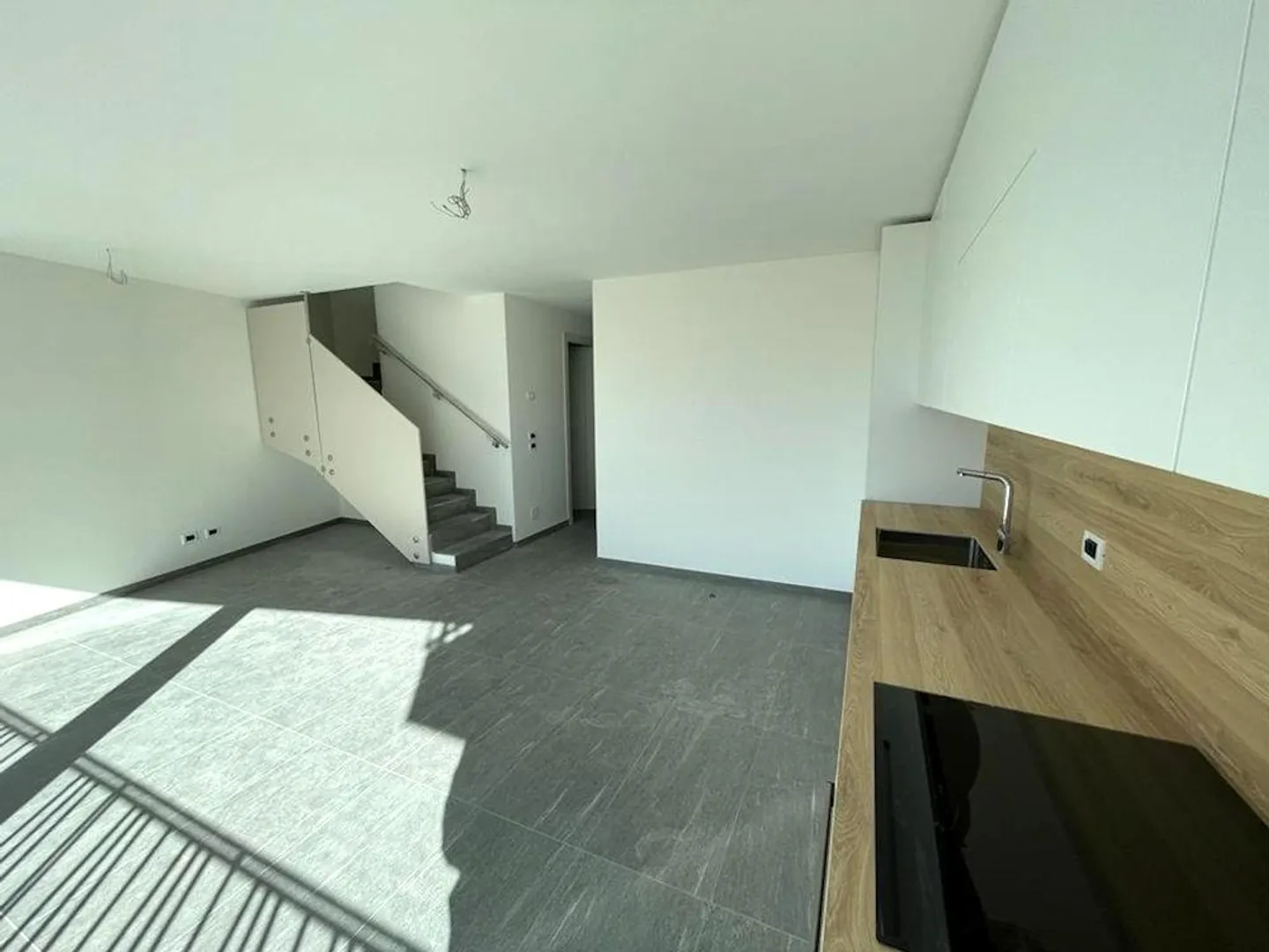 Modernes Duplexapartment in Lumino - Foto 5 von 8