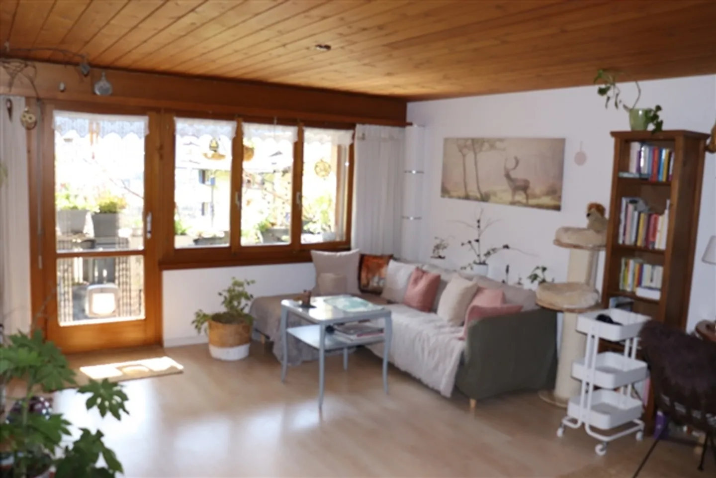 Quiet 3.5-room apartment in Goldswil! - Photo 2 of 8