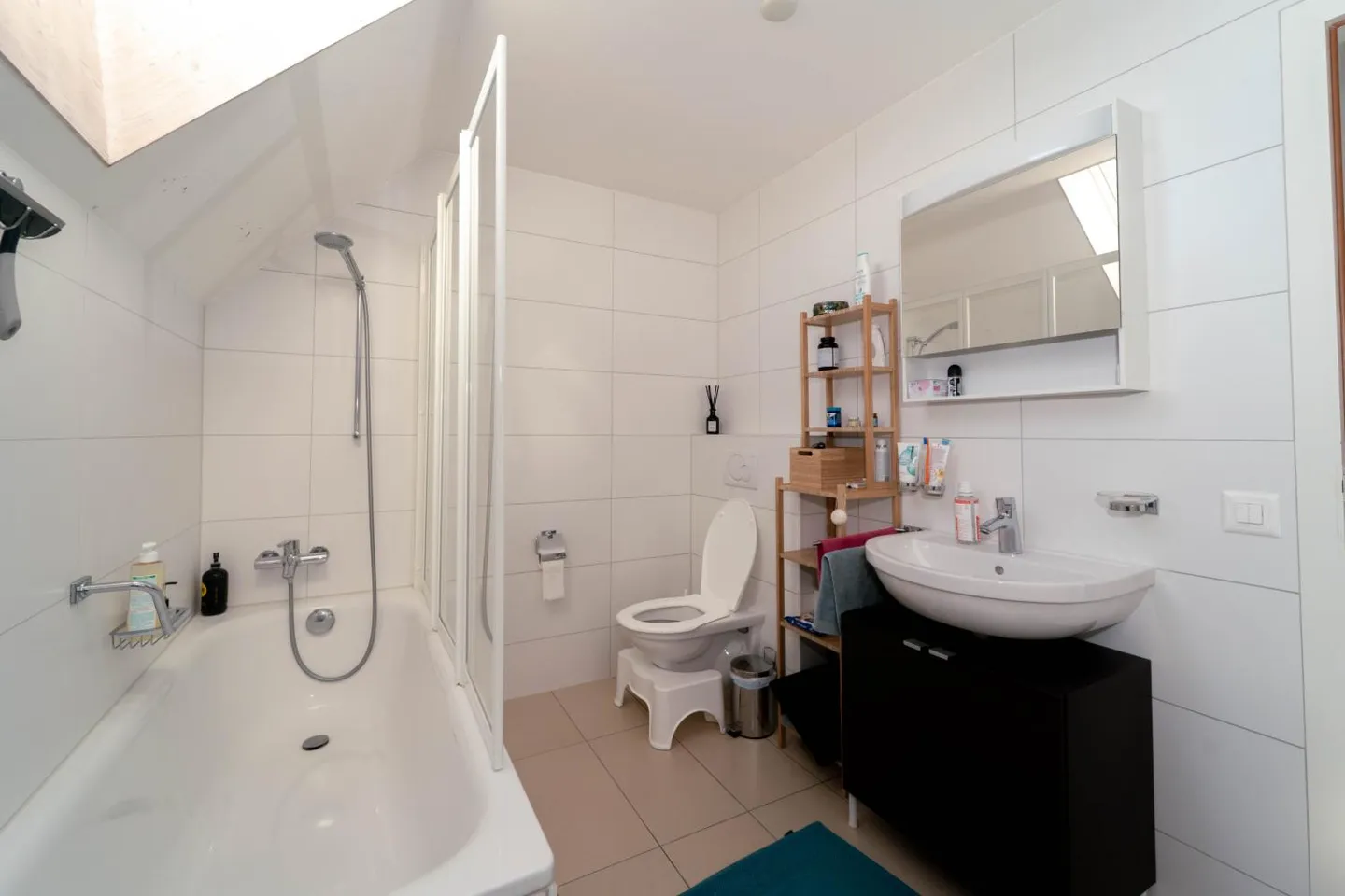 Rare Spaces for a 2.5-Room Typology - Photo 8 of 11