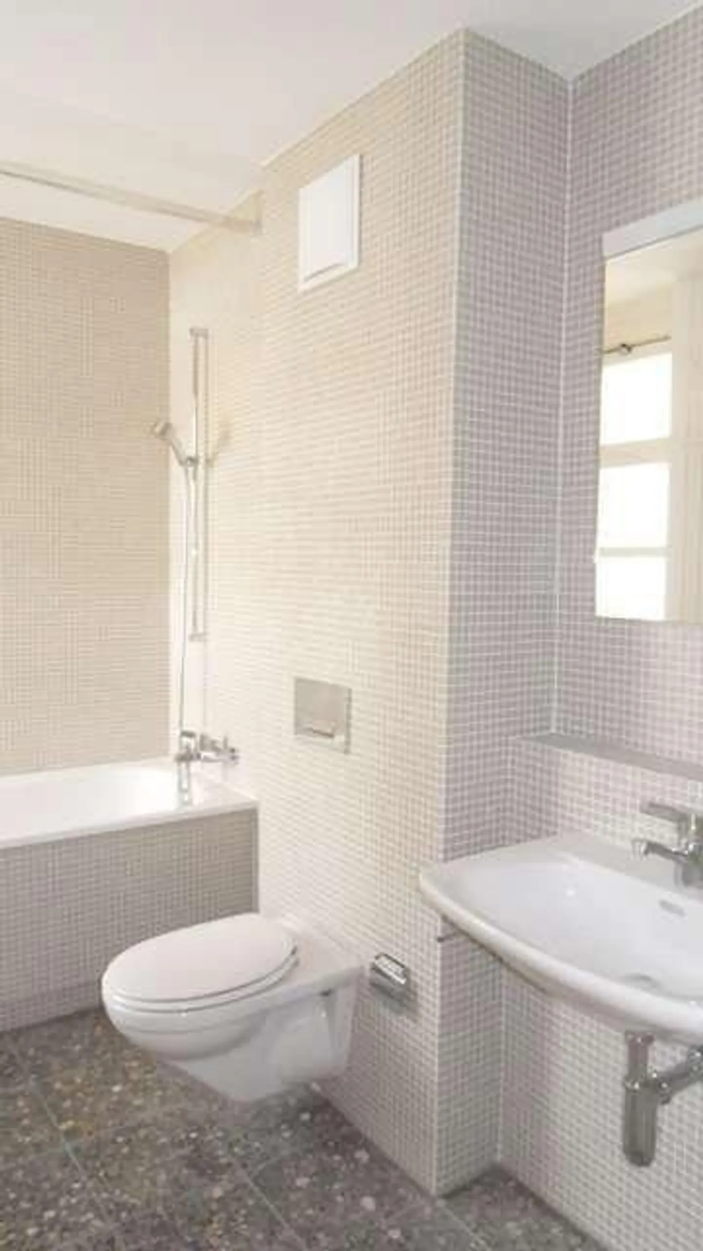 Charmante appartement ancien rencontre le confort moderne - Photo 3 sur 5