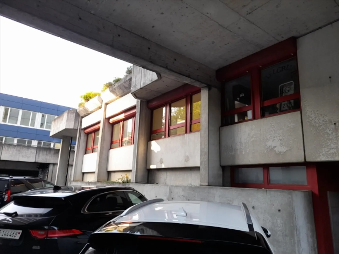 Edificio ad uso misto in affitto - Foto 1 di 11