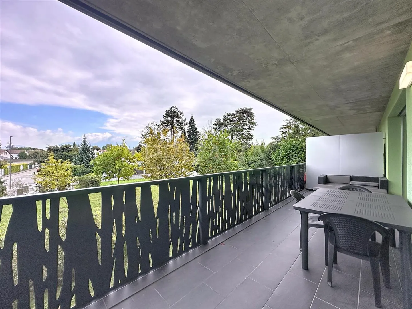 Appartement 5 pièces - Photo 1 sur 9