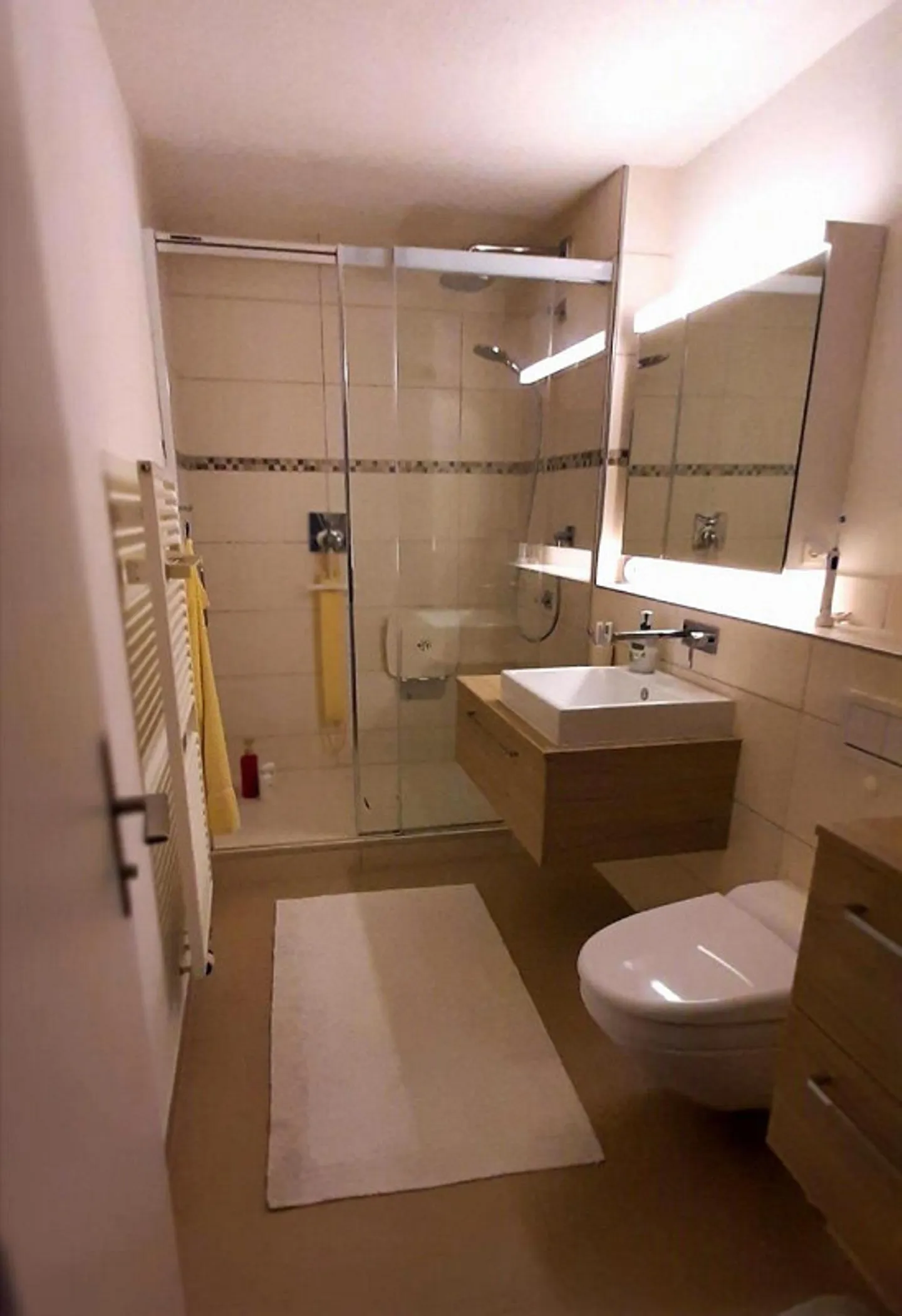 Maison Pratique dans un Quartier Familial - Photo 5 sur 9