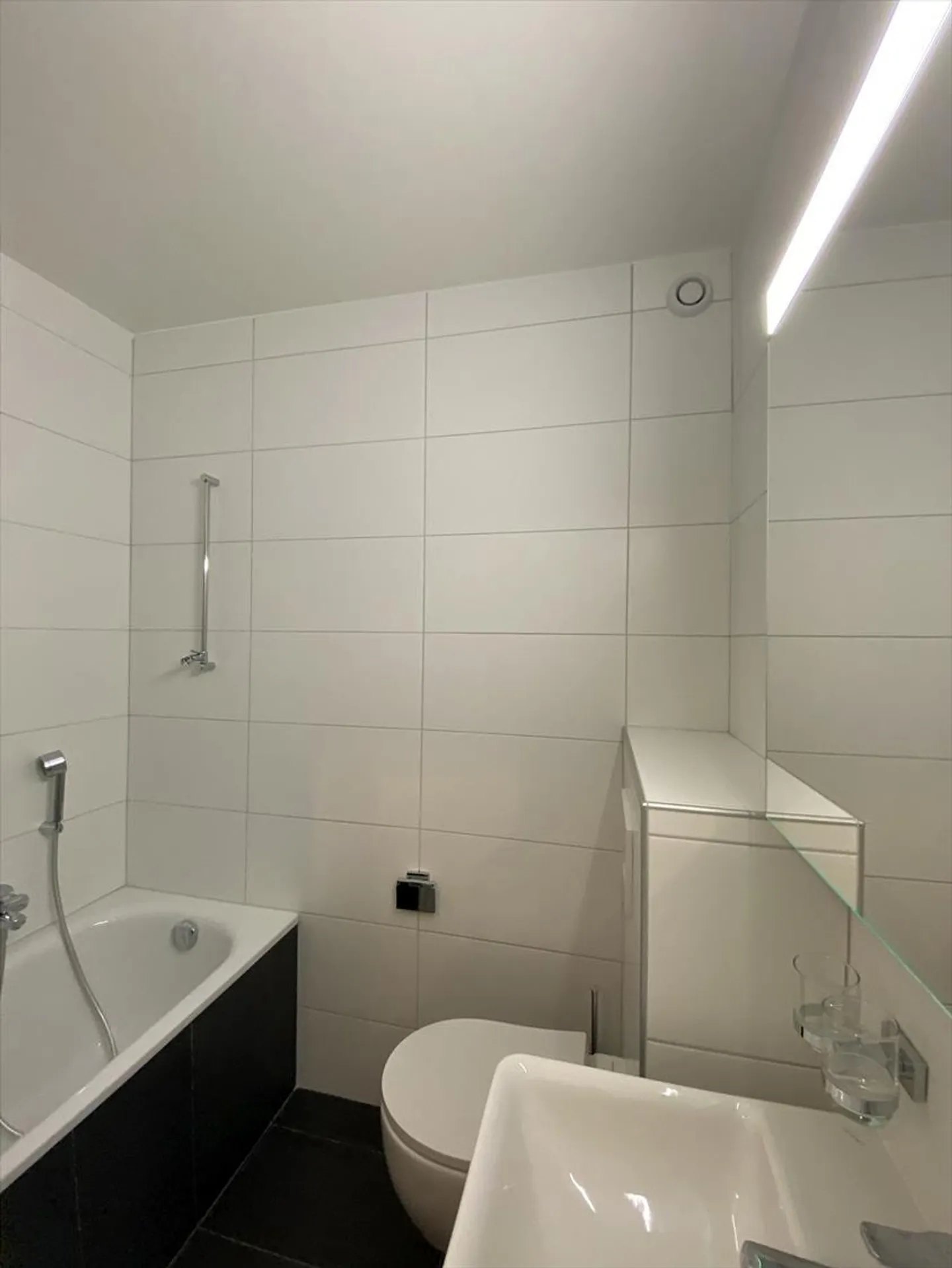 02687 - Studio 1 Room - RTE GRAND-PRE 14 - FRIBOURG - Photo 6 of 6