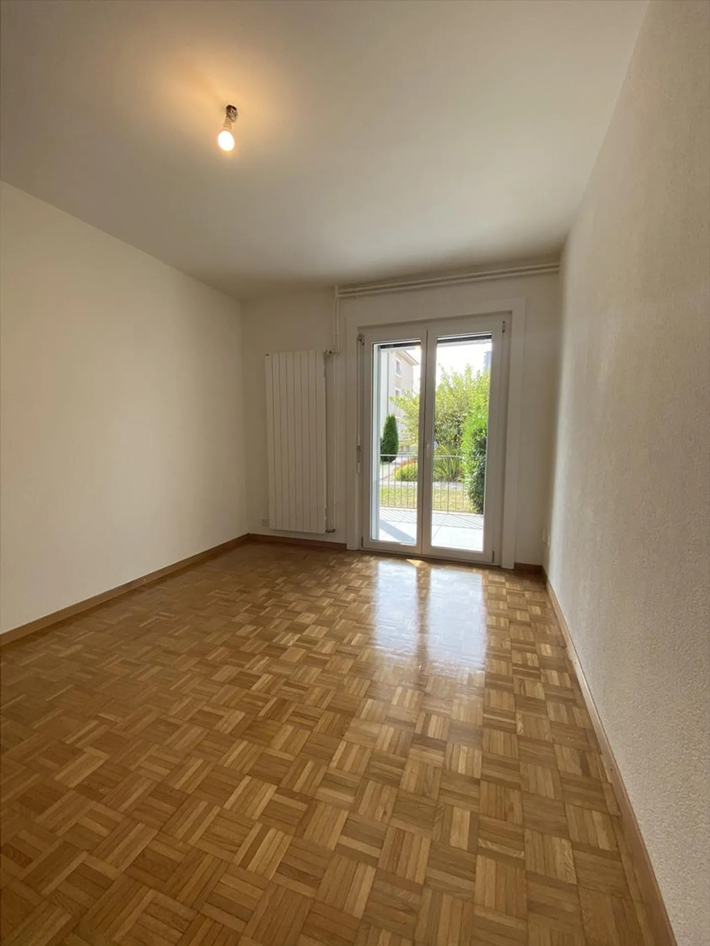 02687 - Studio 1 Room - RTE GRAND-PRE 14 - FRIBOURG - Photo 3 of 6