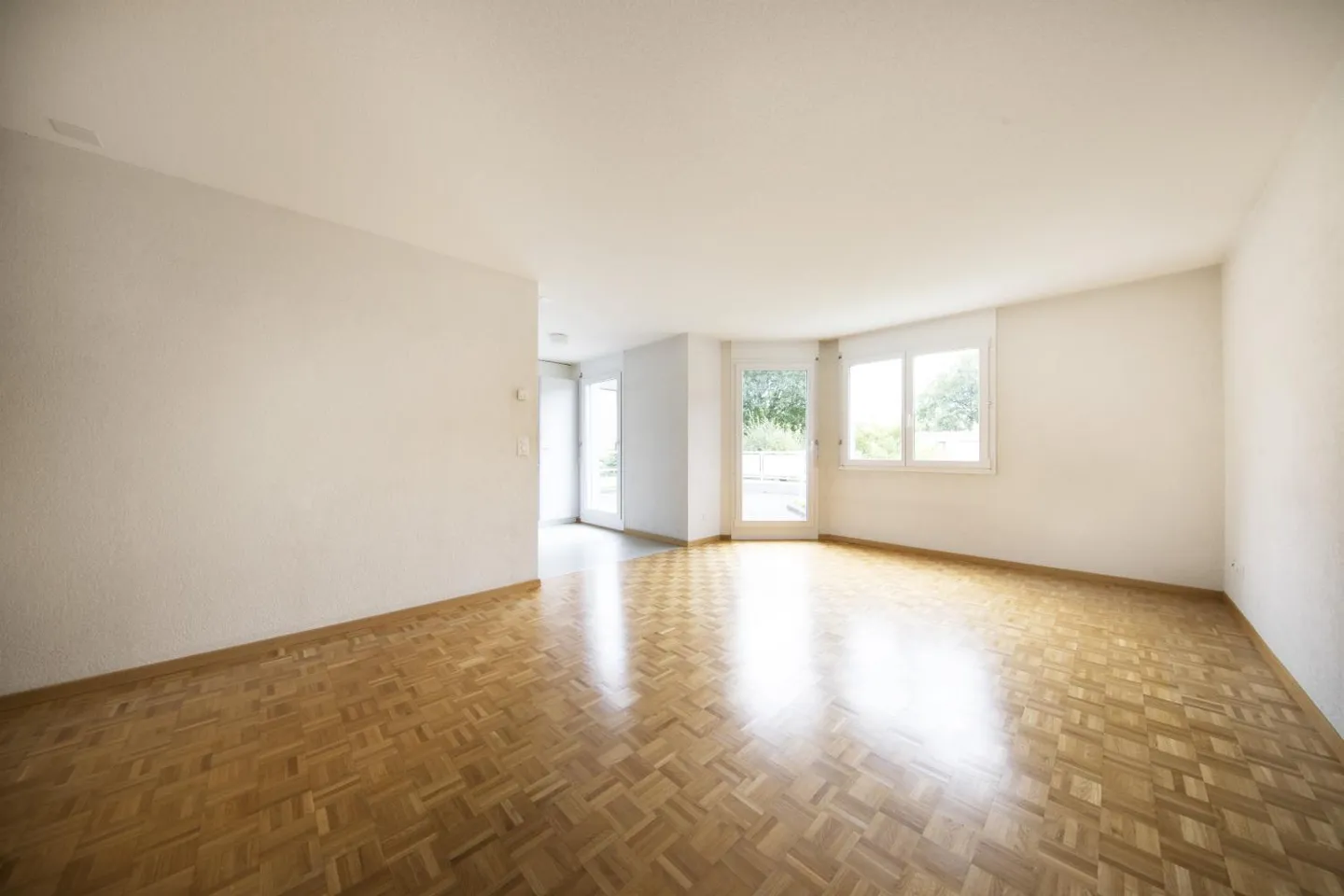 5-room apartment - Photo 3 of 8