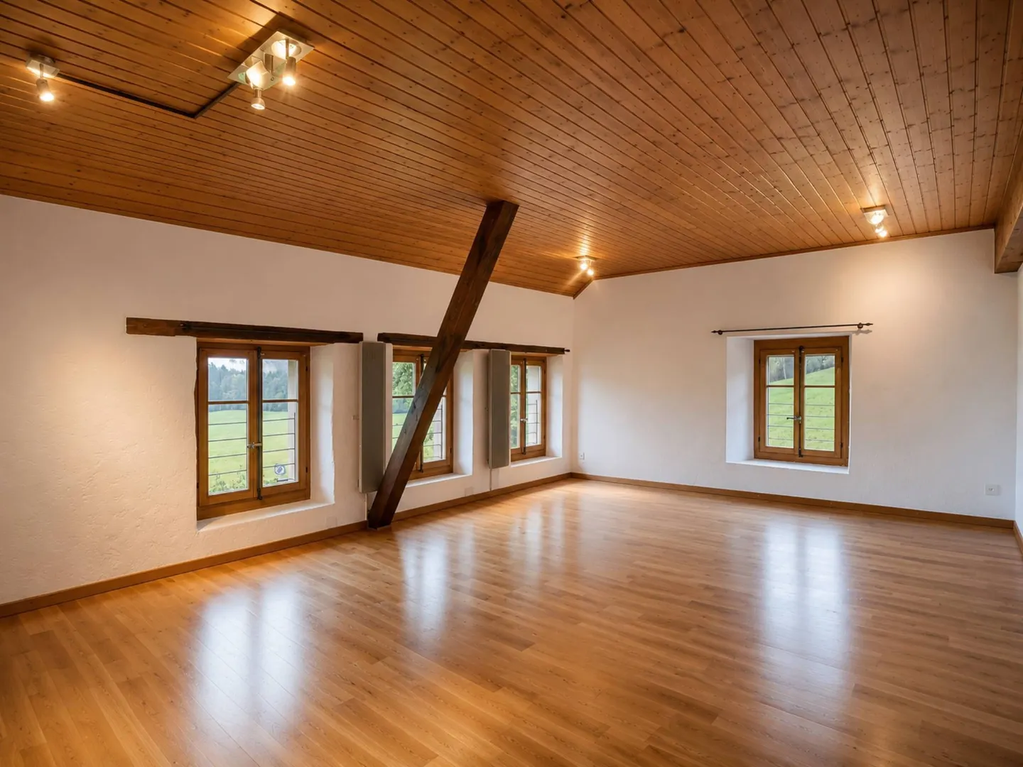 Charming Farmhouse Retreat - Photo 9 of 13