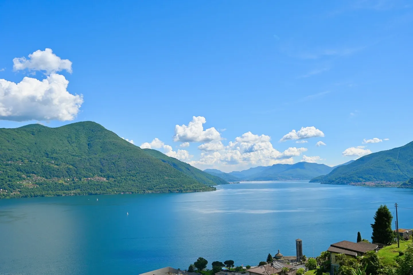 Ihre Ferienresidenz am Lago Maggiore, wo das Blau niemals endet - Foto 5 von 18