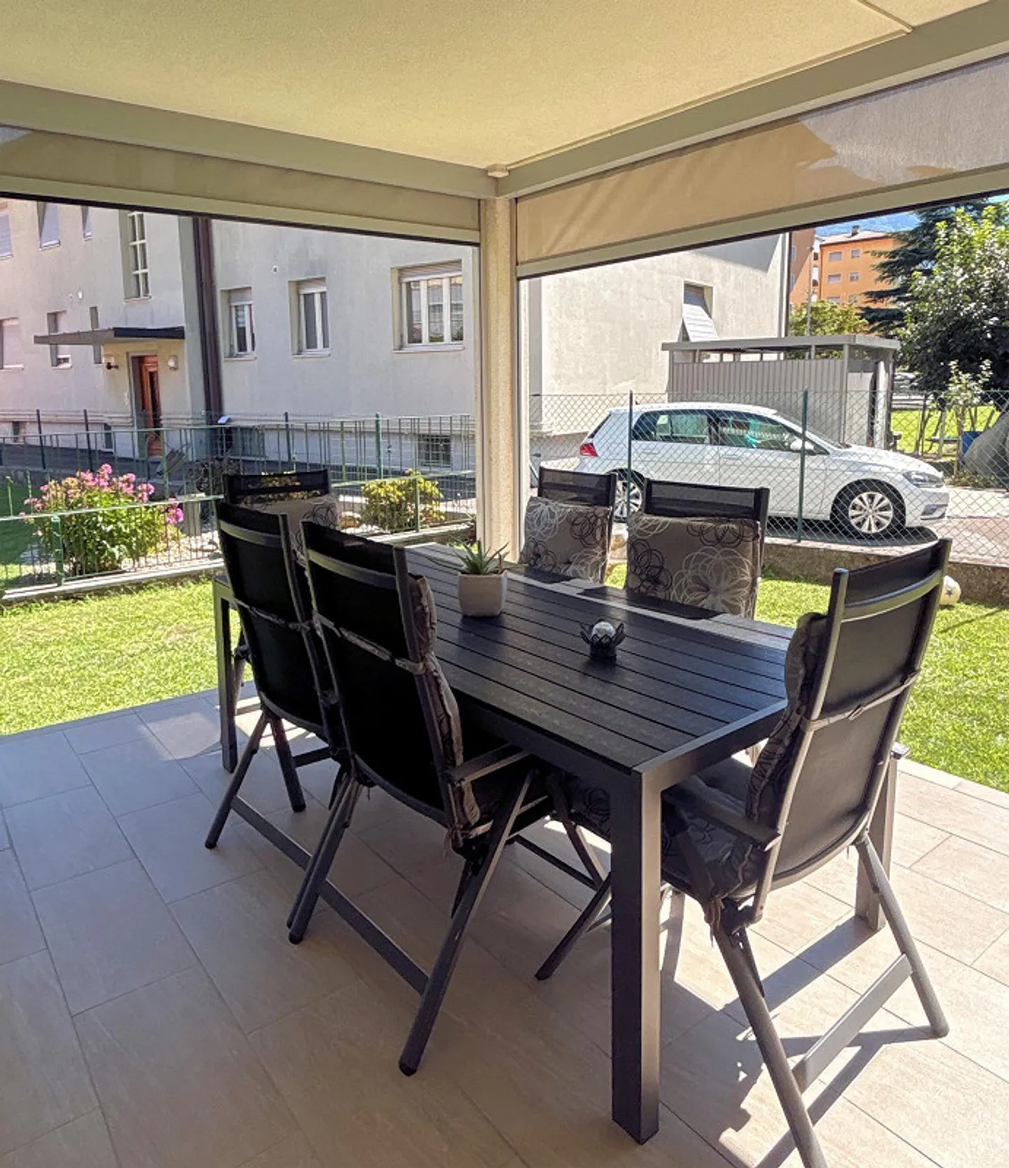 Apartment with private garden in a small and elegant residence - Photo 13 of 13