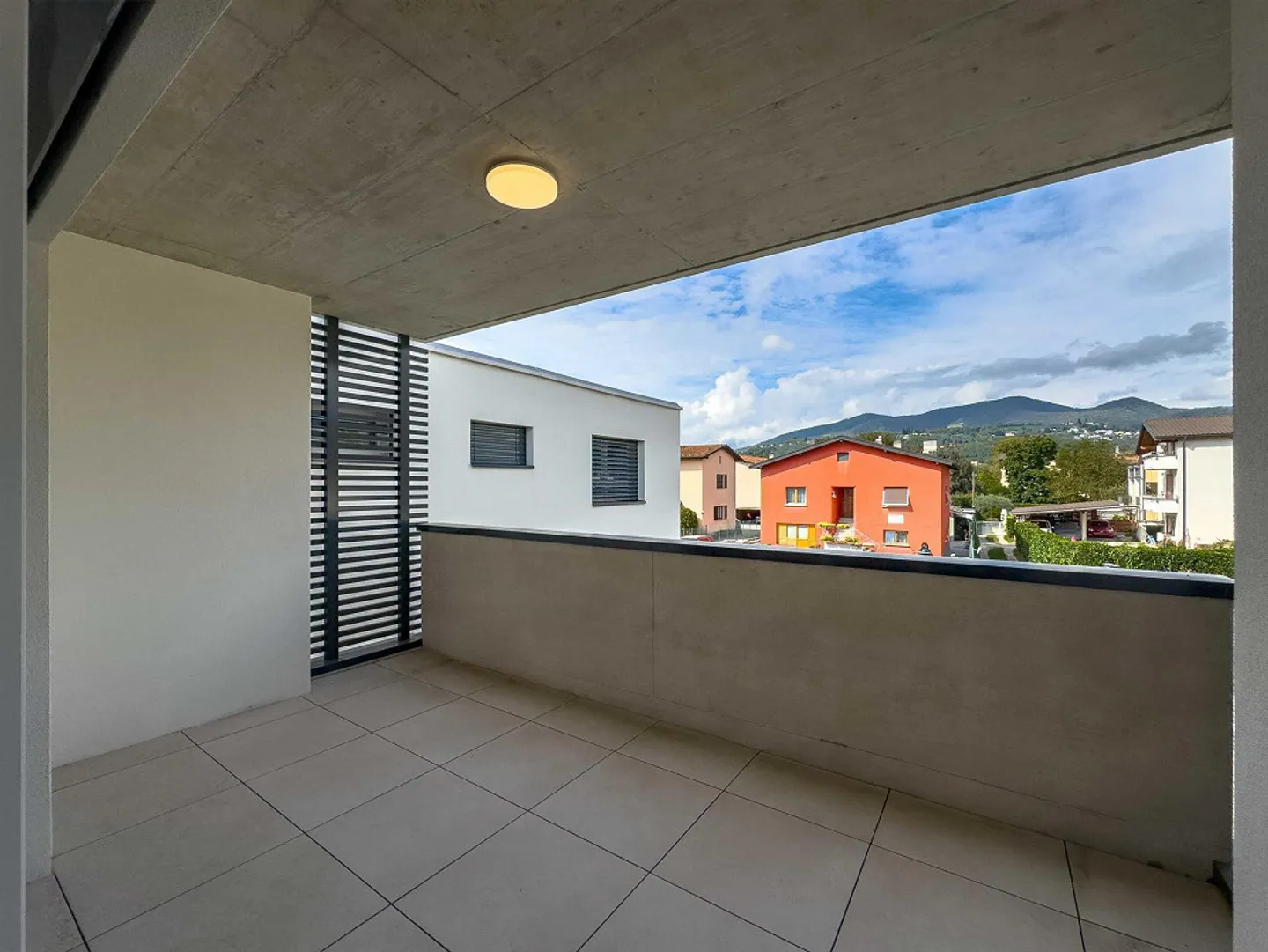 Nouvel appartement de 3,5 pièces à louer à Genestrerio - Photo 6 sur 11