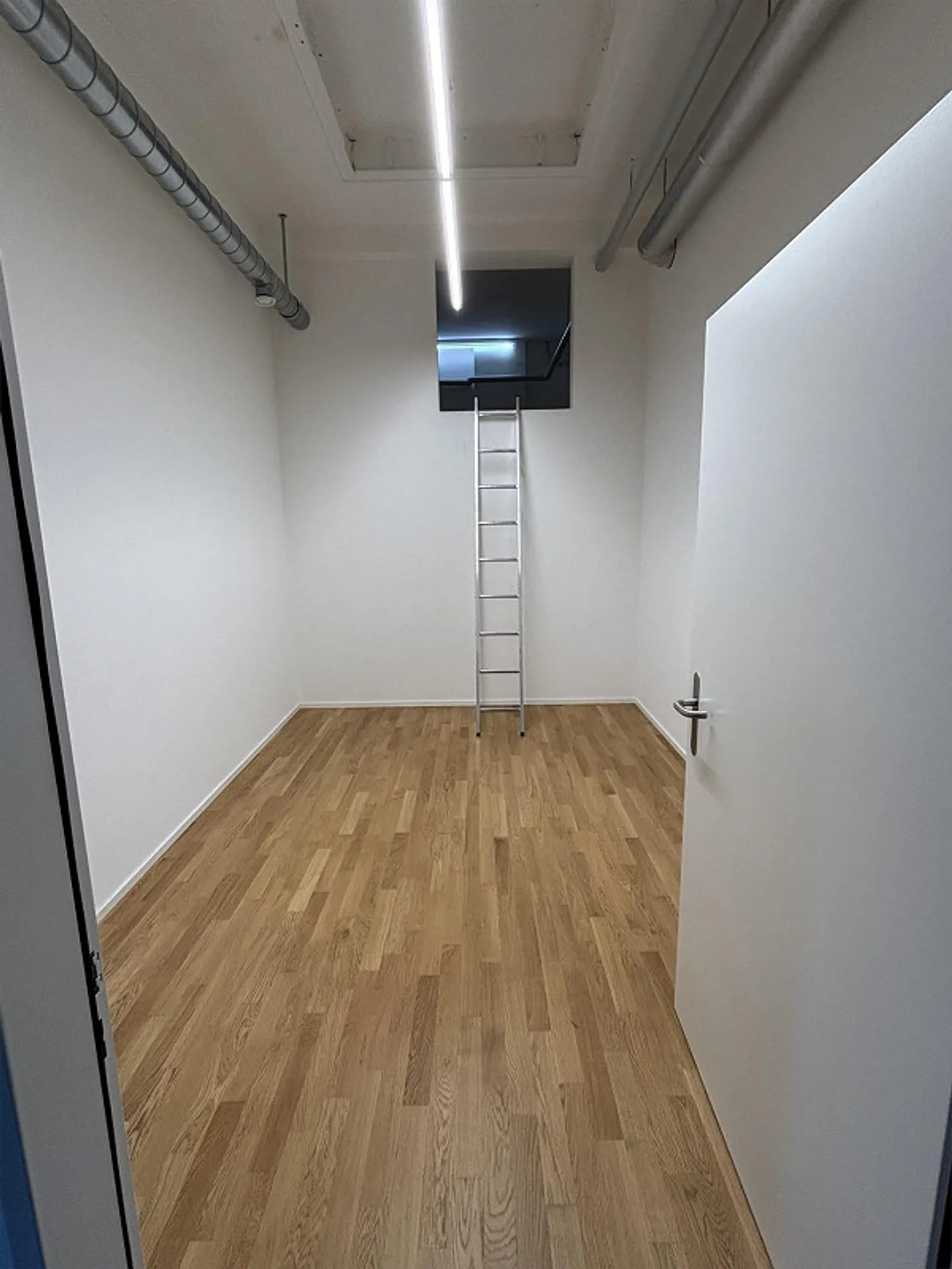 Locaux commerciaux sur le tuwagareal - Photo 14 sur 15