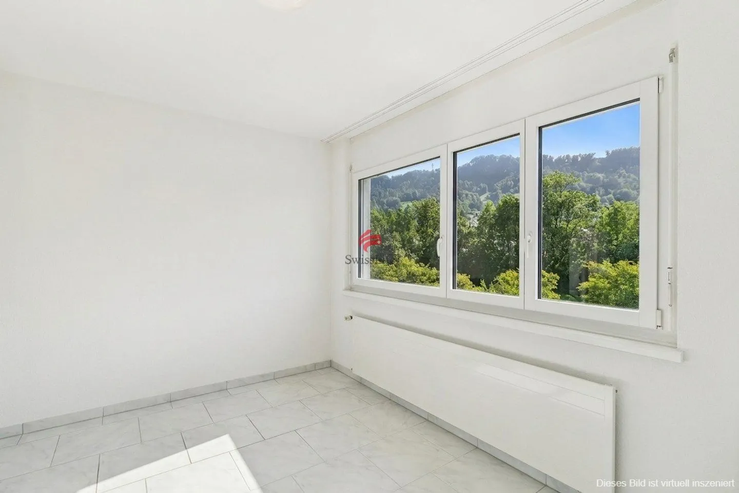 Nature and City Proximity Guaranteed – Living Directly on the Banks of the Sihl - Photo 9 of 12