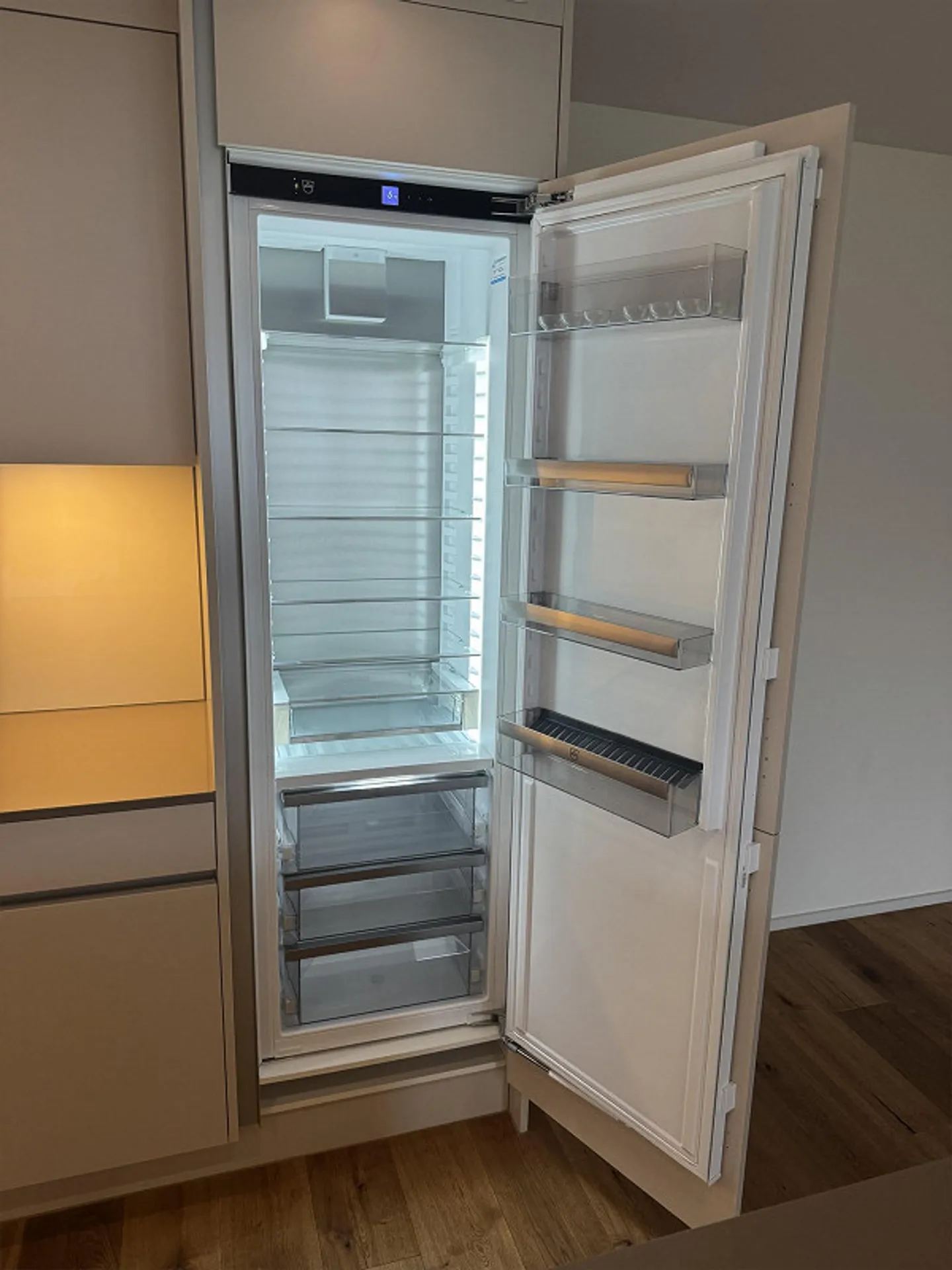 Luminoso appartamento di 3,5 stanze con vista sulle montagne in vendita! - Foto 16 di 19