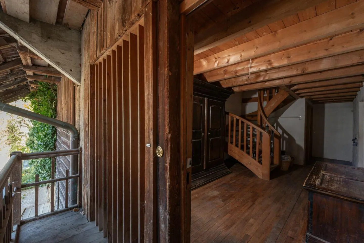 Farmhouse with outbuilding - Photo 4 of 28