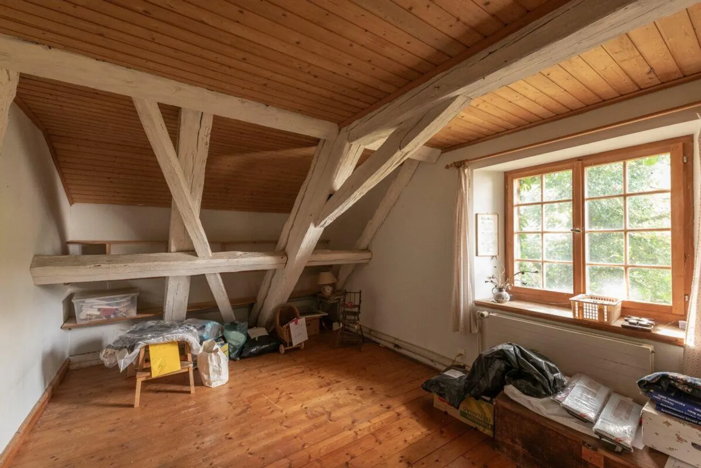 Farmhouse with outbuilding - Photo 23 of 28