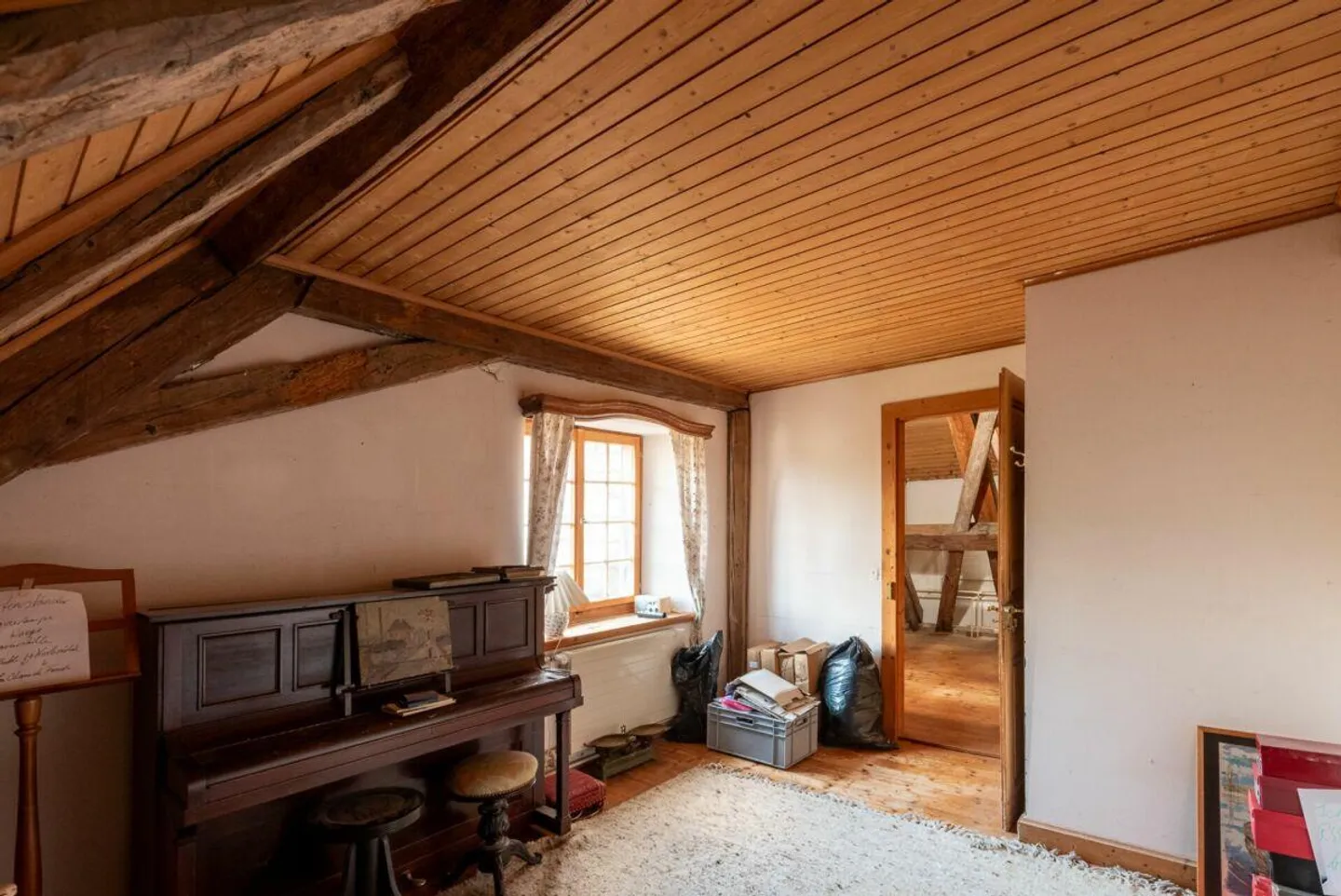 Farmhouse with outbuilding - Photo 21 of 28