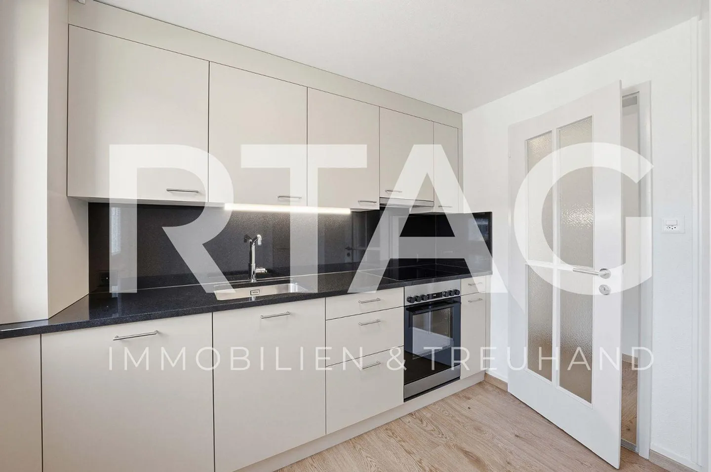 Geräumige Wohnung in ruhiger Lage - Foto 1 von 9