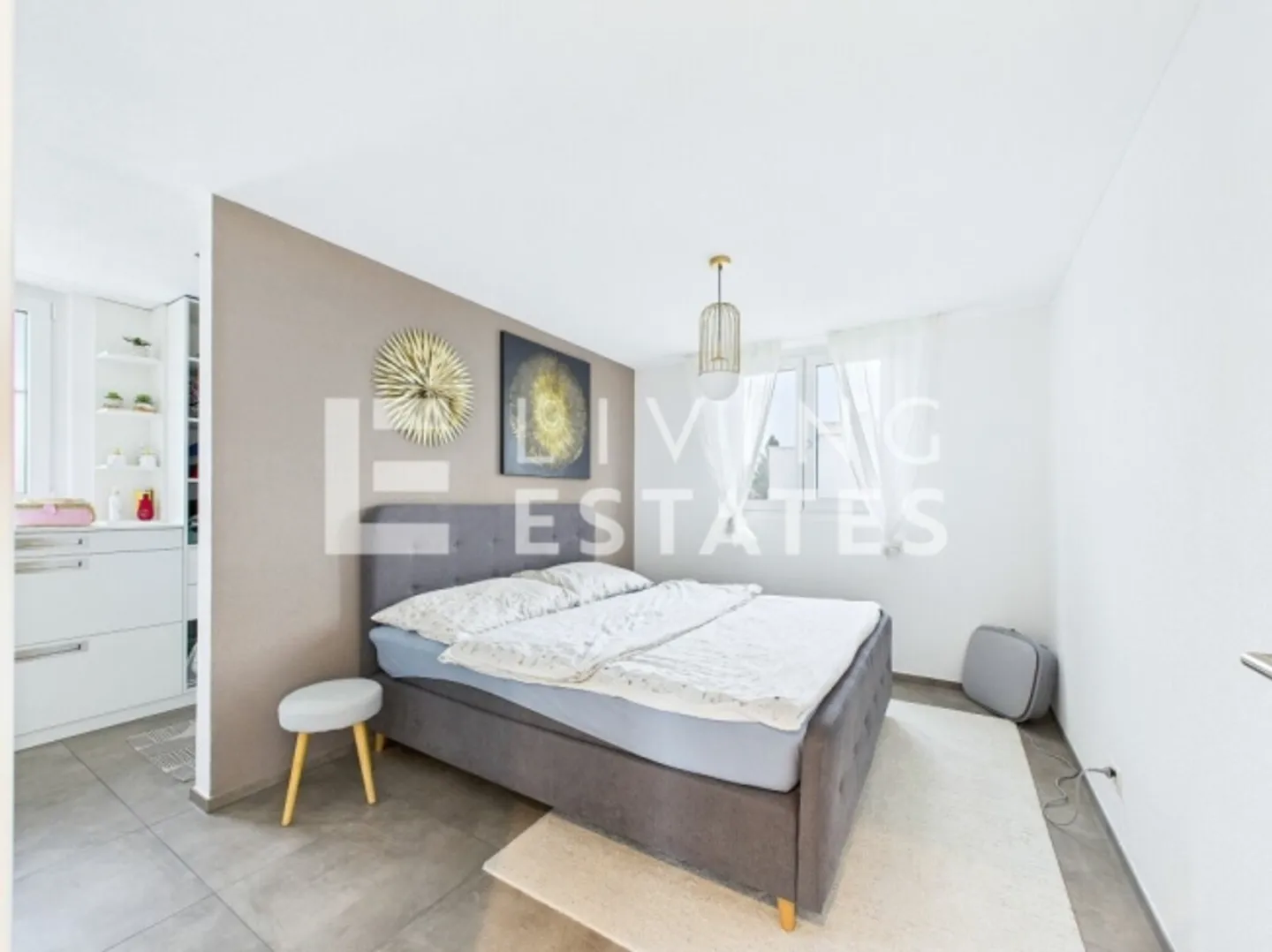 FOR DISCRIMINATING TASTES - Photo 9 of 15