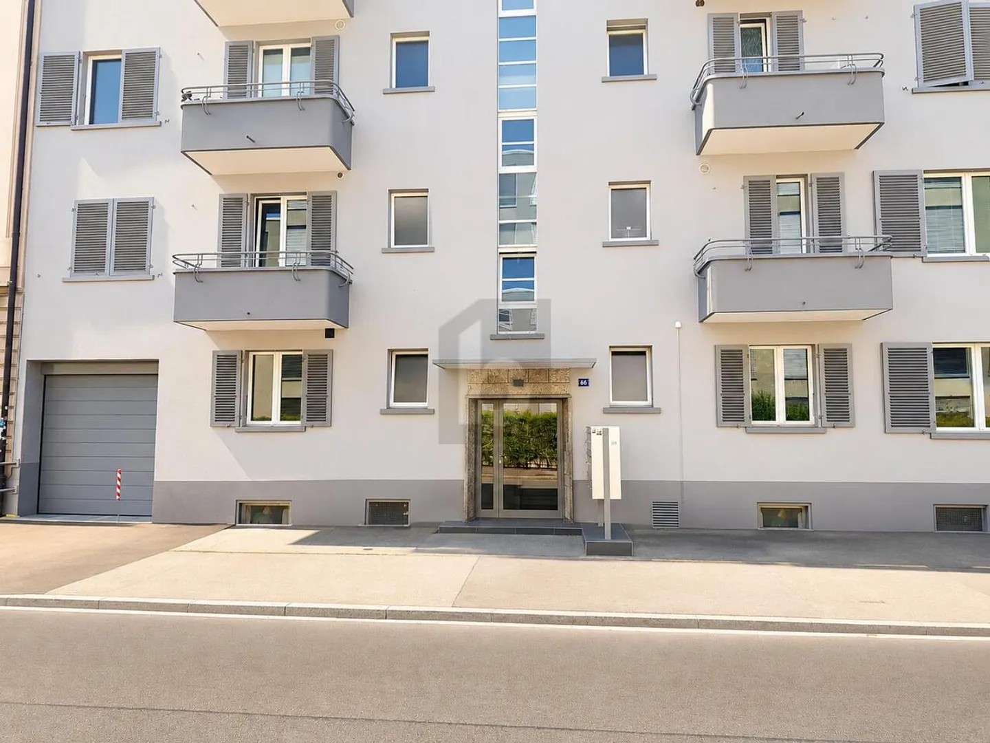 LUMINEUX AVEC TERRASSE ET JARDIN COMMUN - Photo 1 of 6