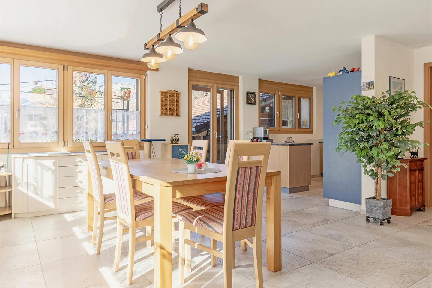 Ampia casa unifamiliare di 7,5 stanze con giardino - Foto 10 di 12