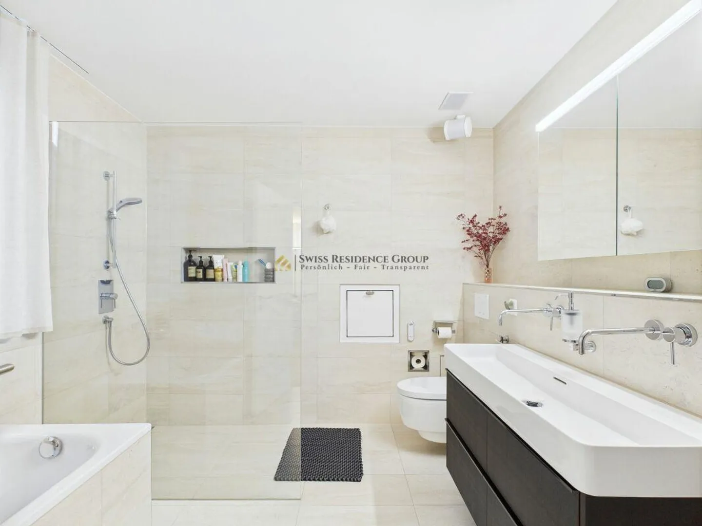 Newly built property with high-quality and elegant finishing standards - Photo 6 of 20